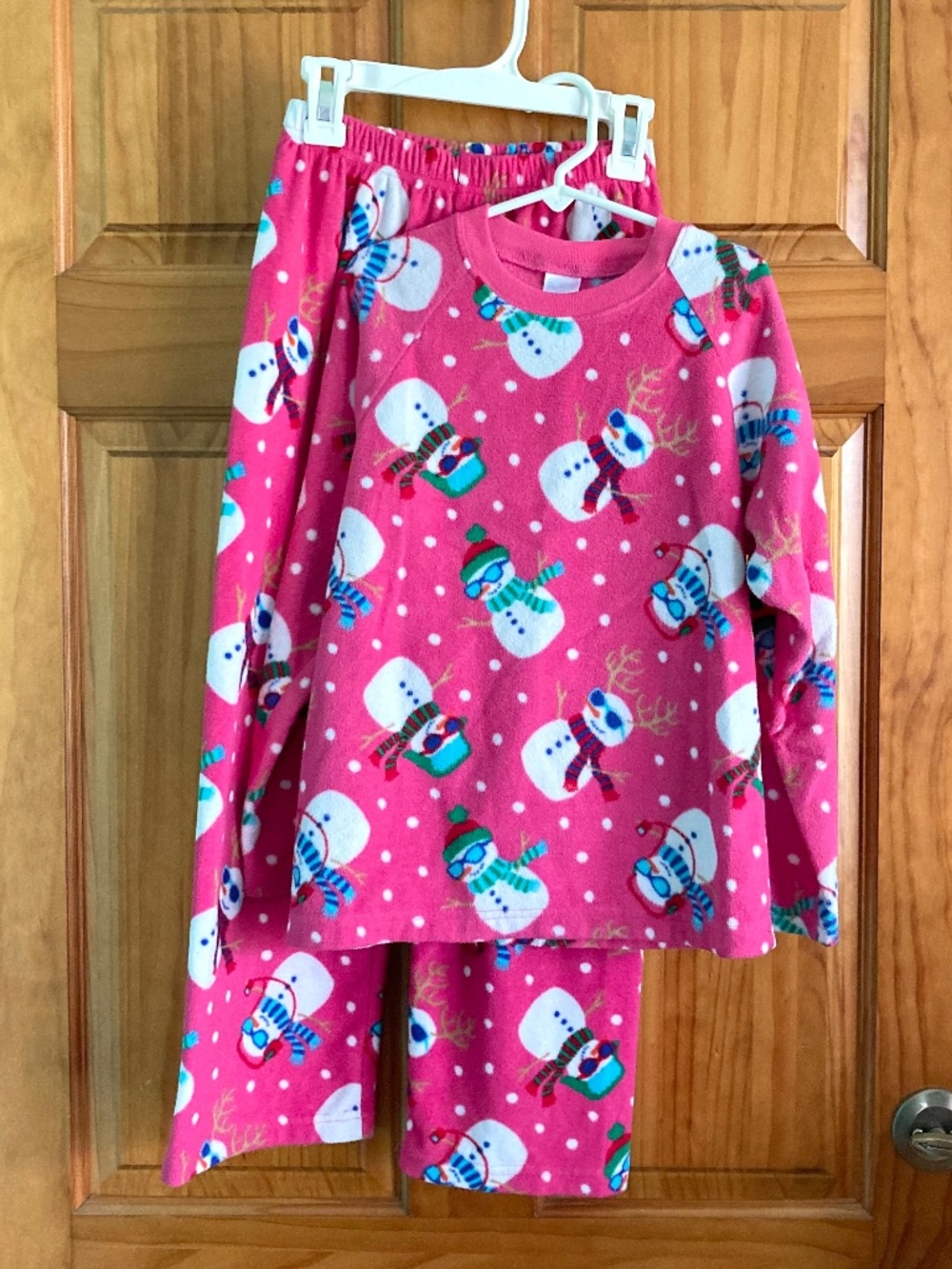 The Children’s Place girl’s size 7/8 super soft and warm pink snowman pajama set - Picture 2 of 9